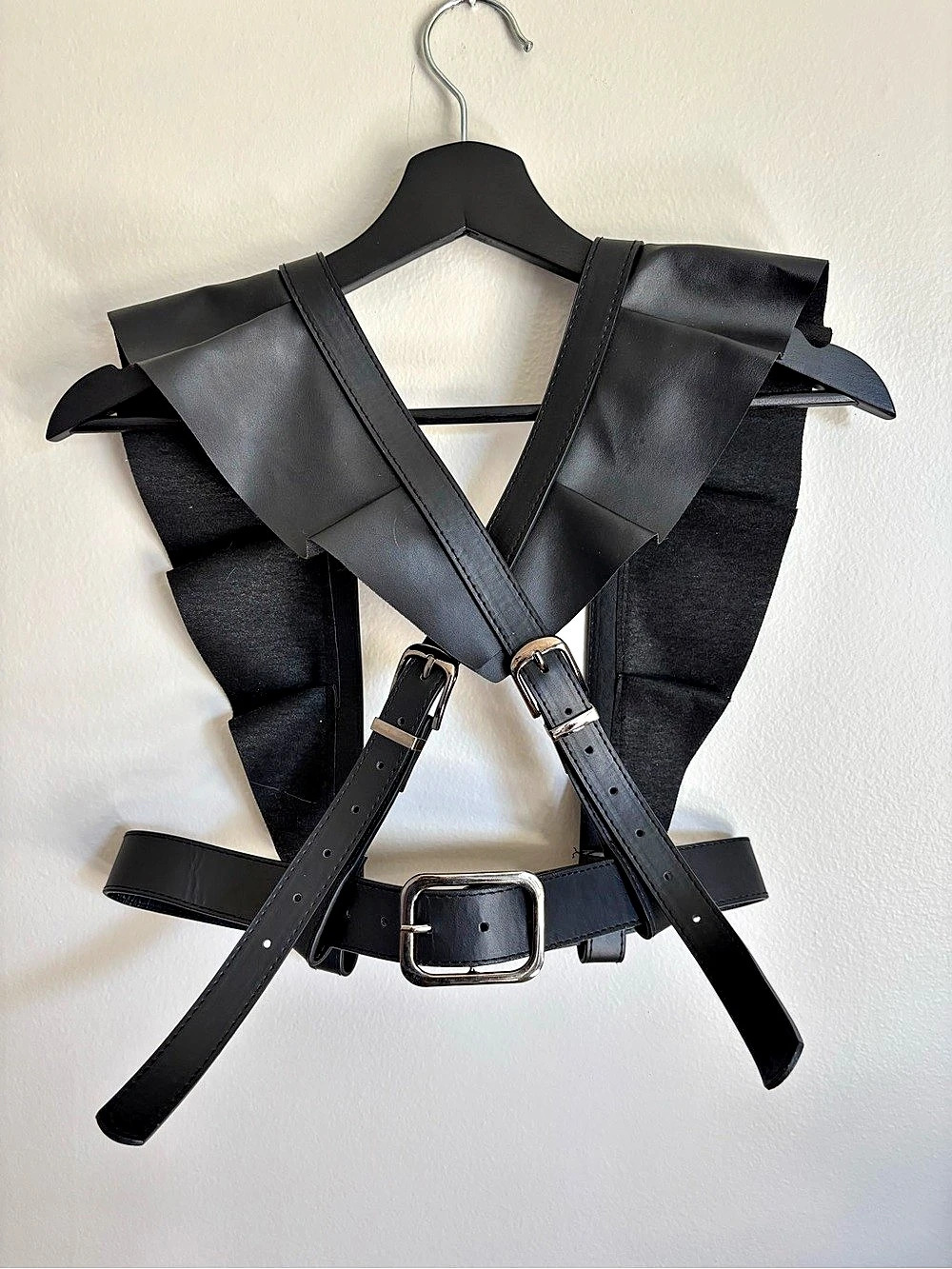 Black Leather-Look Harness Belt Like New